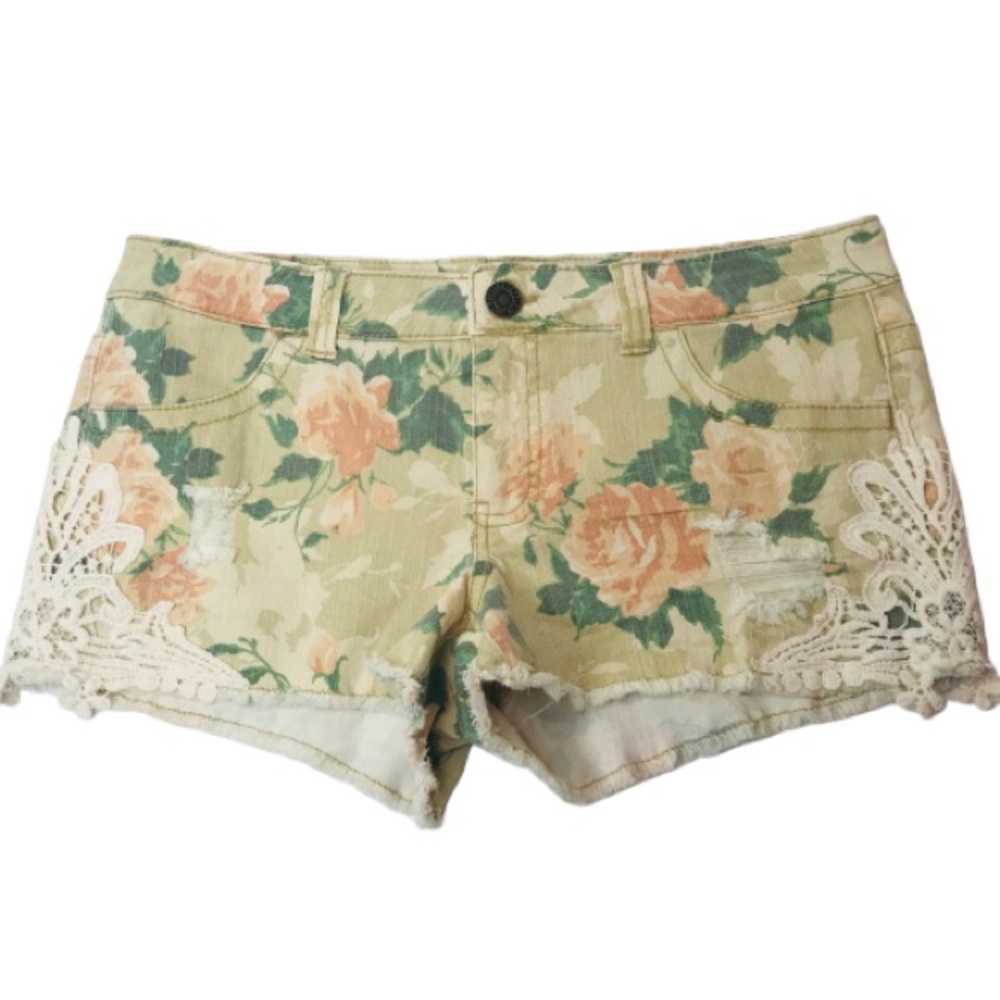 MOSSIMO floral women’s shorts size 11. Multi color